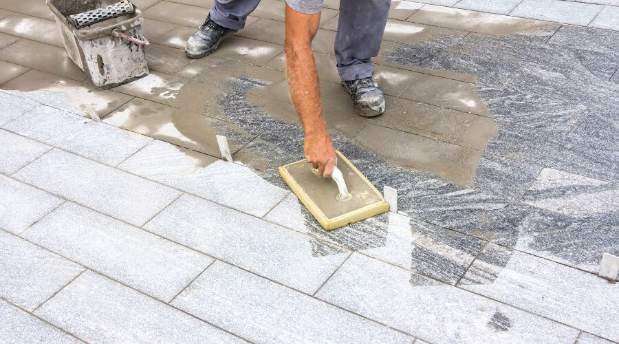 Expert Emergency Roof Repairs services in Holly, MI